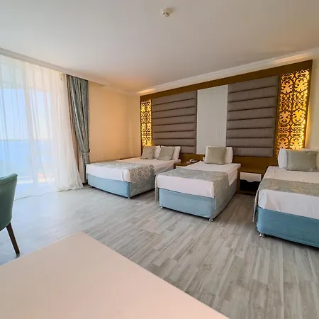 Concordia Celes Hotel