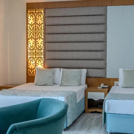 Hotel Concordia Celes Okurcalar